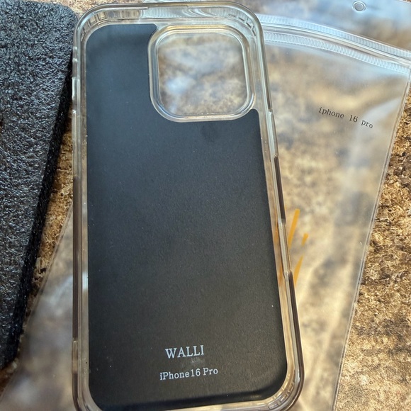 Walli Cherry Glaze Burgundy iPhone 16 Pro Case - Rare - Picture 3 of 3